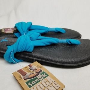 Sanuk women sandals yoga sling size 5